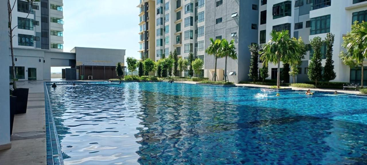 Homestay Arc Austin Hills Jb 4-5Pax Johor Bahru Zewnętrze zdjęcie